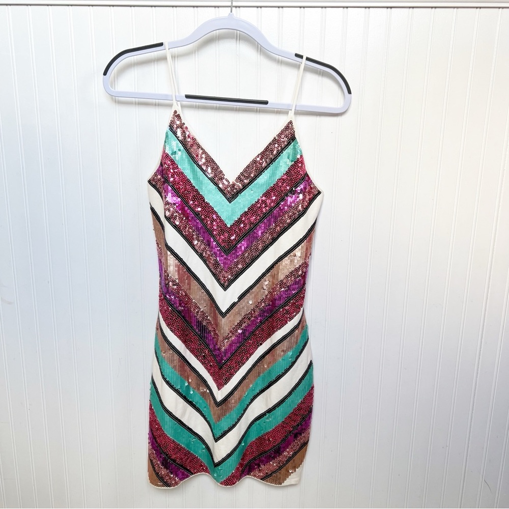 Express Cream & Multicolor Sequin Chevron Sleeveless Sheath Mini Dress Small